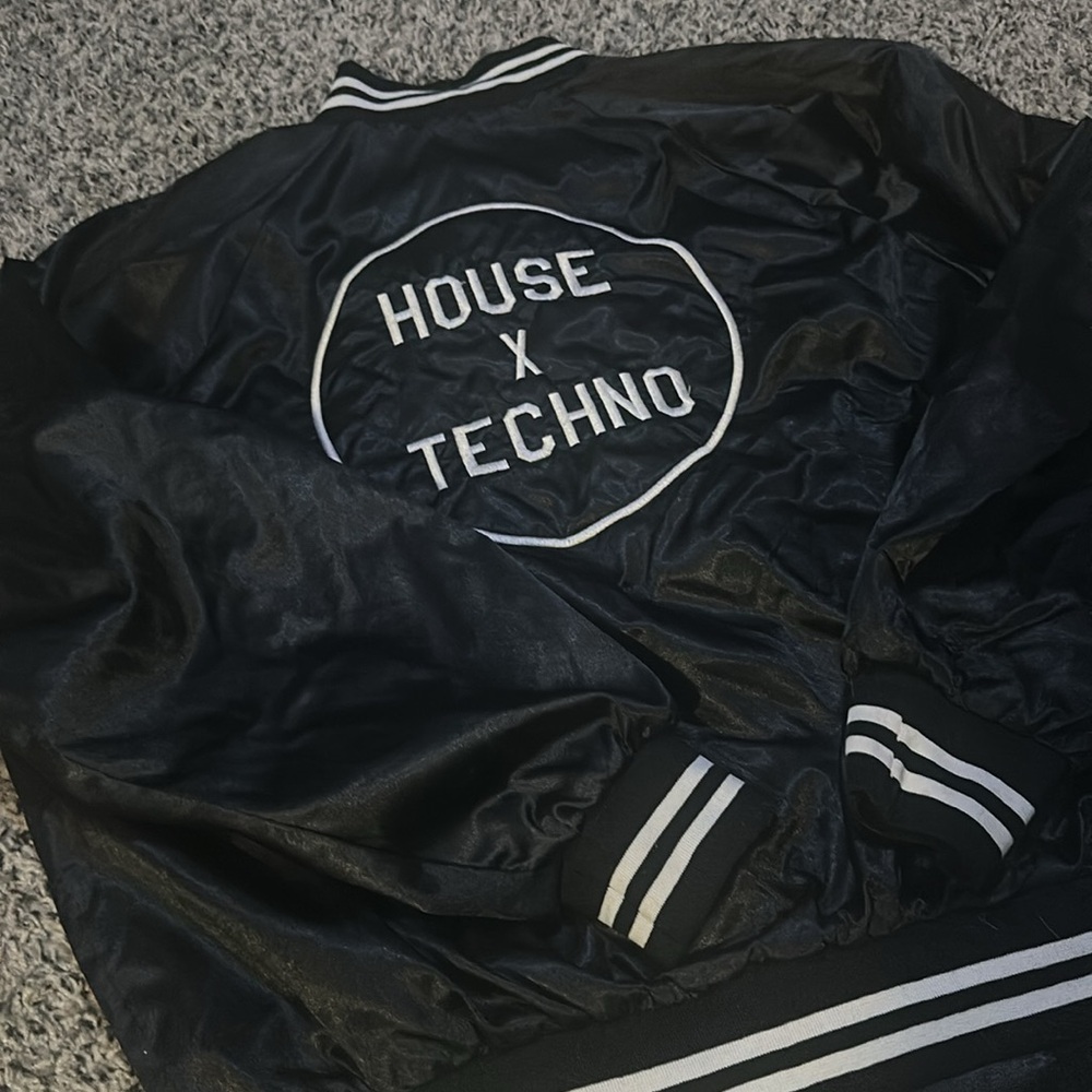 SOLD ** Crrsd festival 2016 Black Bomber House & Techno Jacket. - Picture 5 of 5